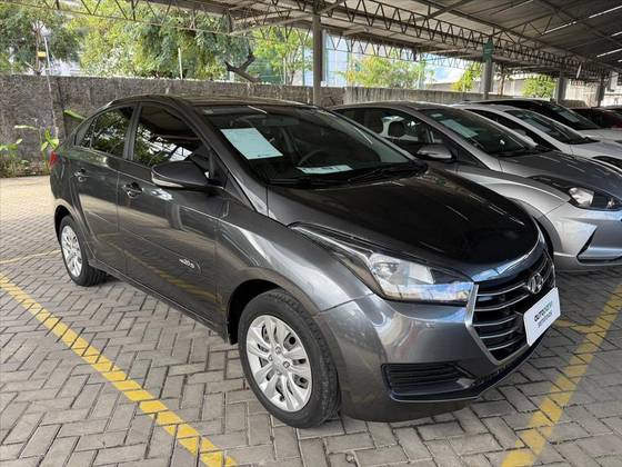 HYUNDAI HB20S 1.0 COMFORT PLUS 12V FLEX 4P MANUAL